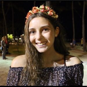 Meet your Posher, Julia